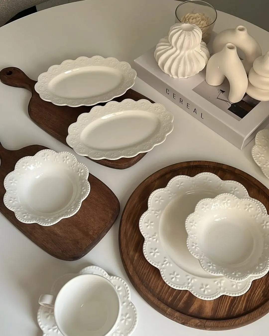 Akay 32 Piece 6 Person Breakfast Porcelain Set