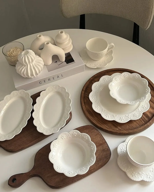 Akay 32 Piece 6 Person Breakfast Porcelain Set