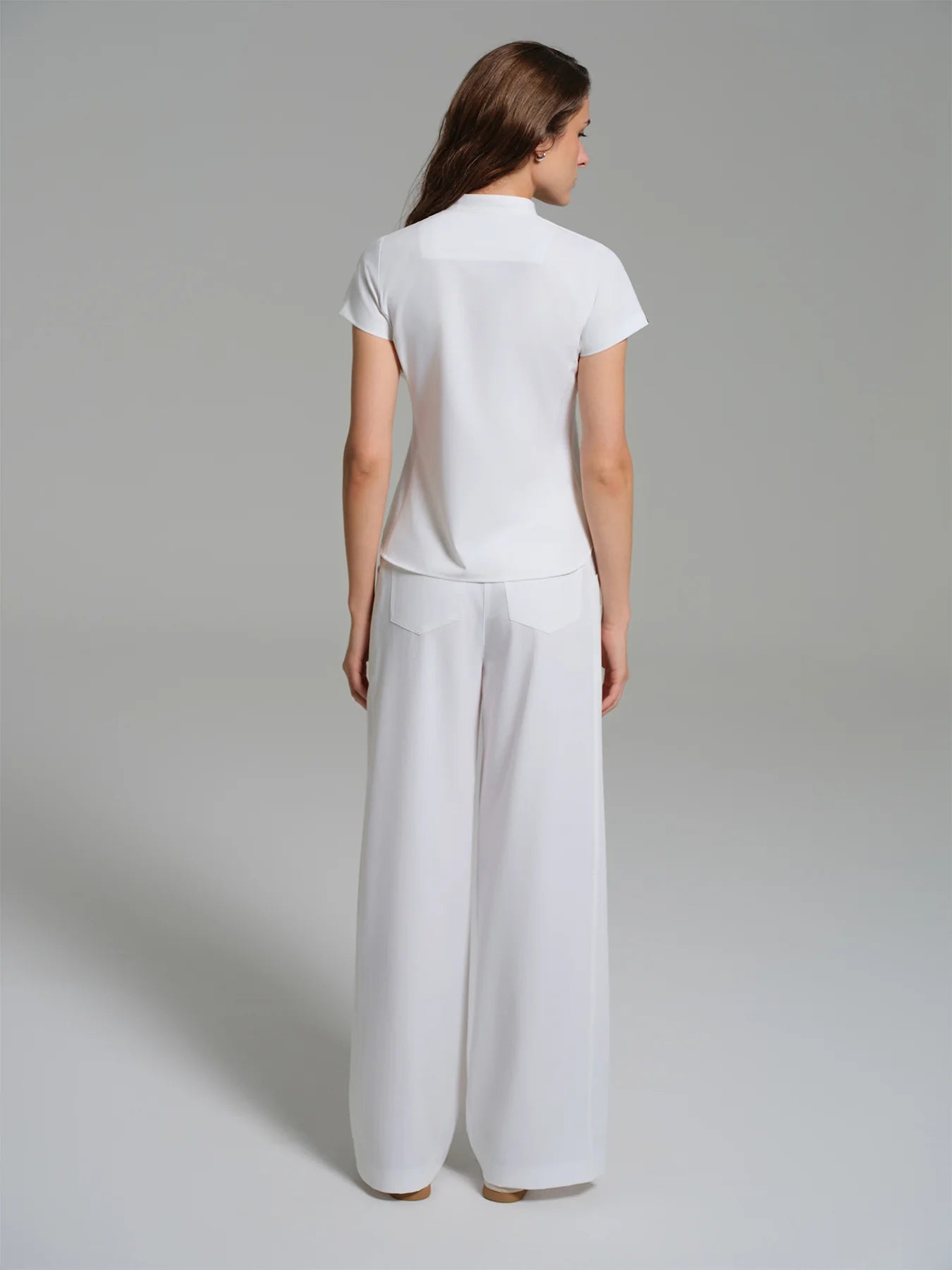 Cosa Atria® Women's Mandarin Collar Top - White