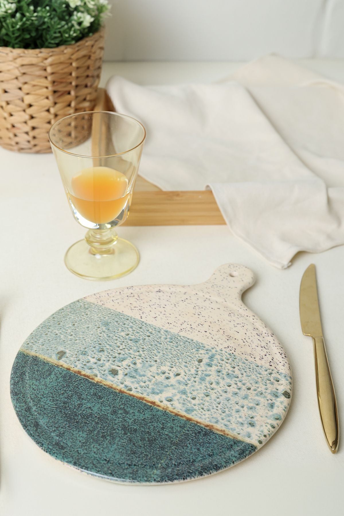 Colored Cheese Presentation Plate 26 Cm