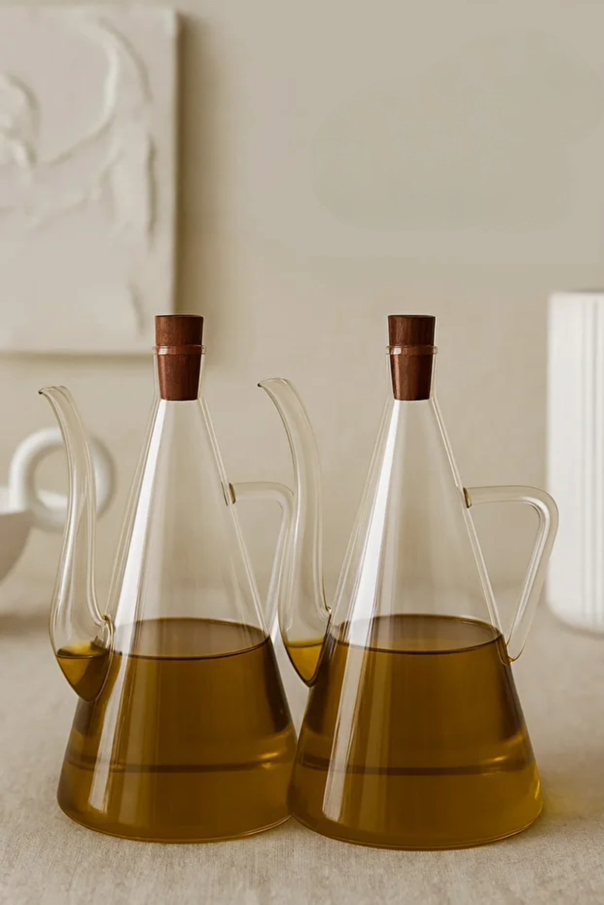 2 Piece Set Acacia Lid Borosilicate Glass Oil Bottle (500 ml)