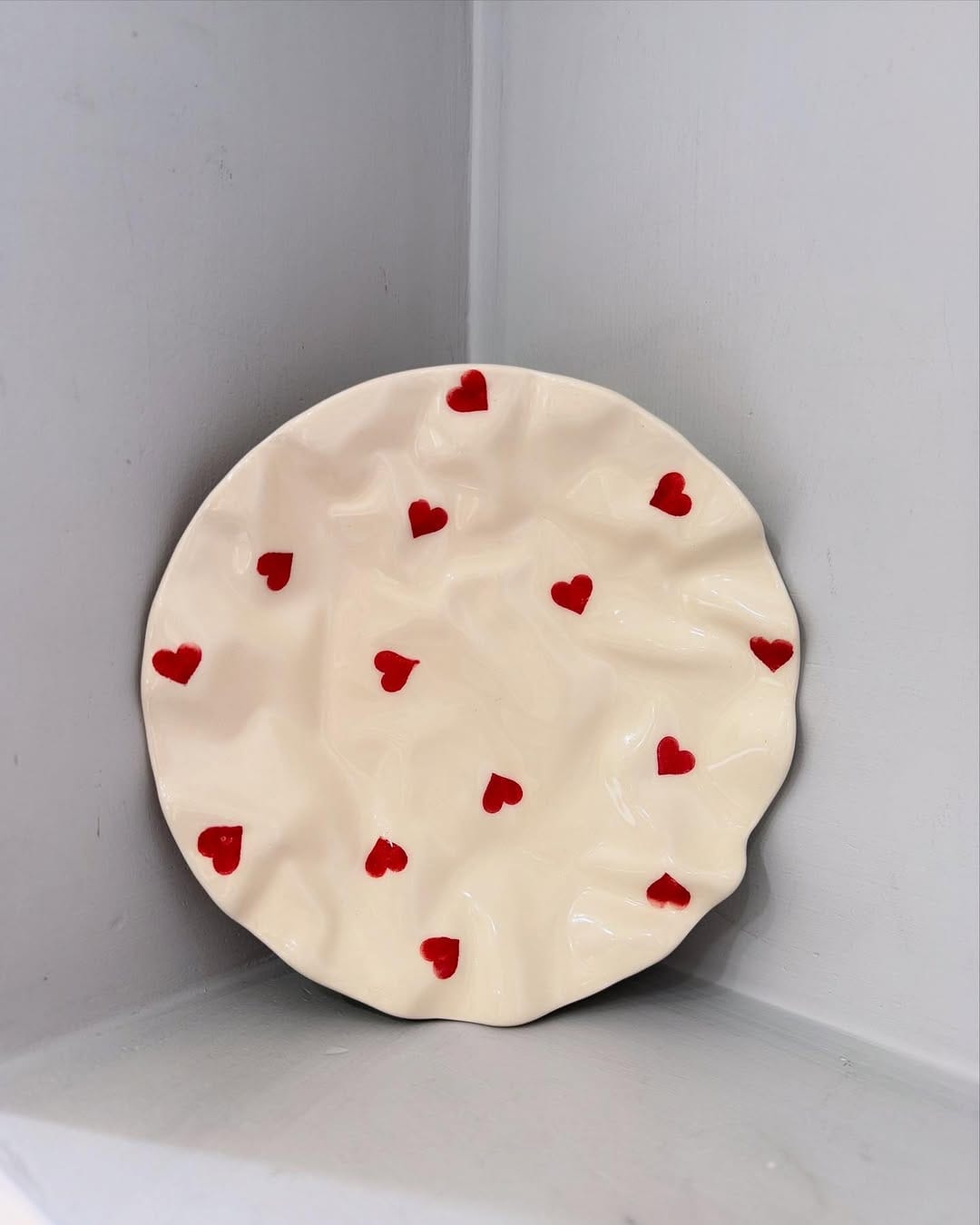 2 Piece Set 19cm - Heart Detailed Matte Ceramic Wrinkled Design Handmade Plates