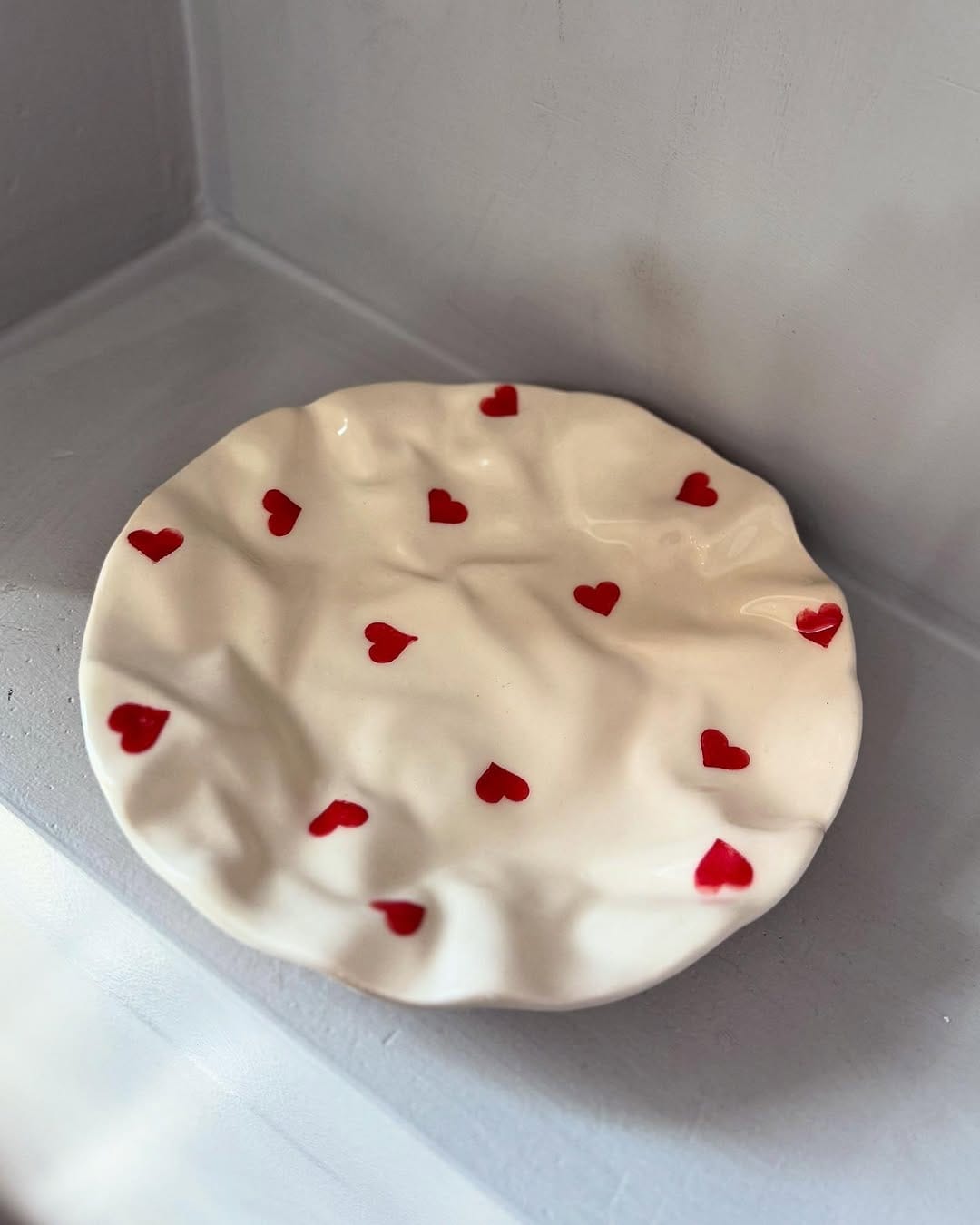 2 Piece Set 19cm - Heart Detailed Matte Ceramic Wrinkled Design Handmade Plates