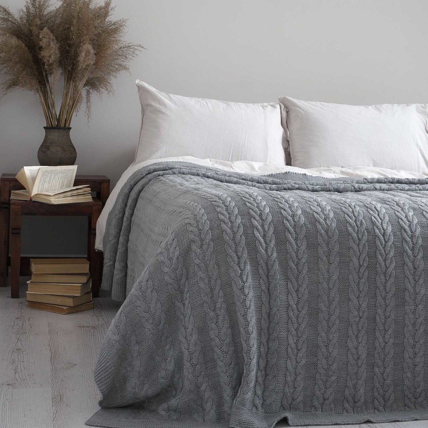 Knitted Blanket 220x240 cm - Premium Quality