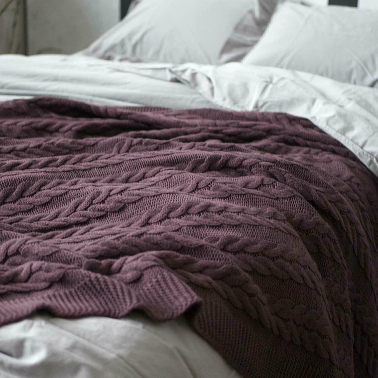 Knitted Blanket 220x240 cm - Premium Quality