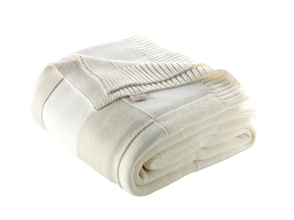 Knitted Blanket 220x240 cm - Premium Quality