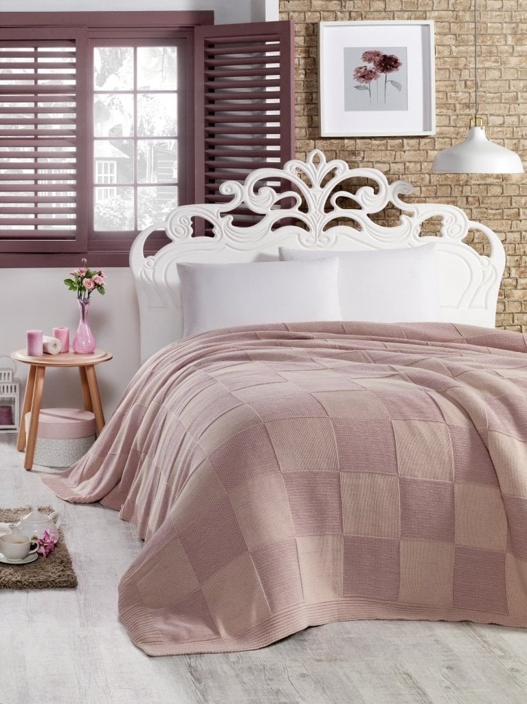 Knitted Blanket 220x240 cm - Premium Quality