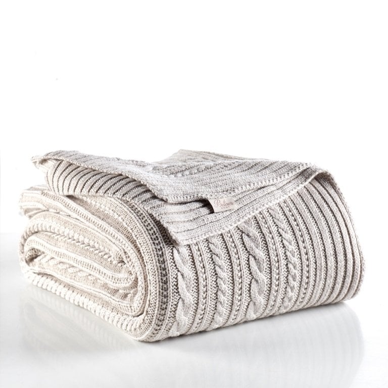Knitted Blanket 220x240 cm - Premium Quality