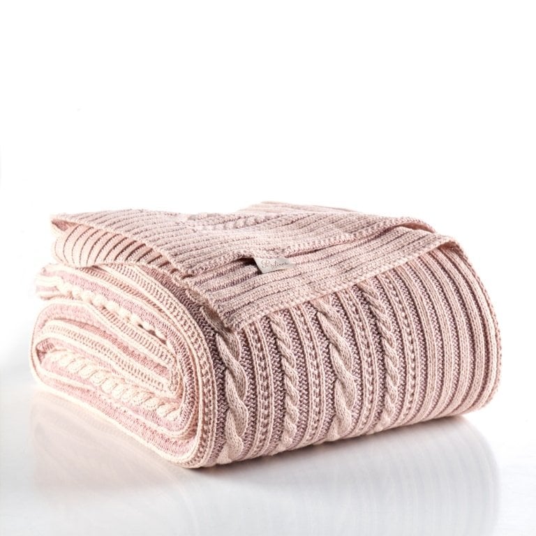 Knitted Blanket 220x240 cm - Premium Quality