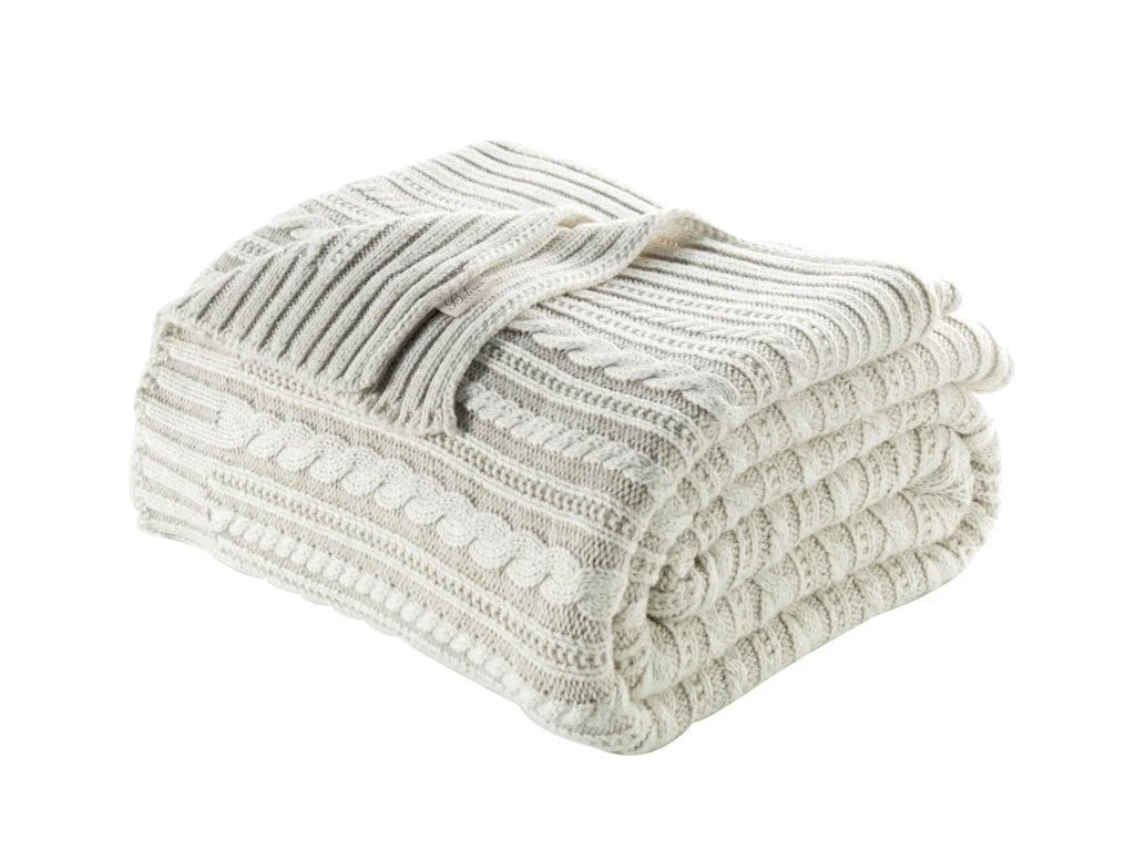 Knitted Blanket 220x240 cm - Premium Quality