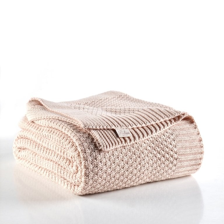 Knitted Blanket 220x240 cm - Premium Quality