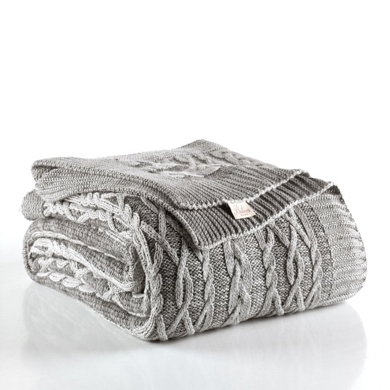 Knitted Blanket 220x240 cm - Premium Quality
