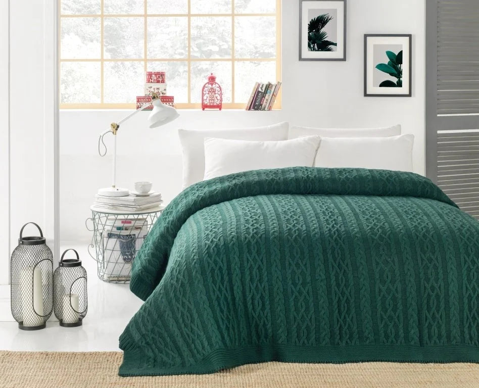 Knitted Blanket 220x240 cm - Premium Quality