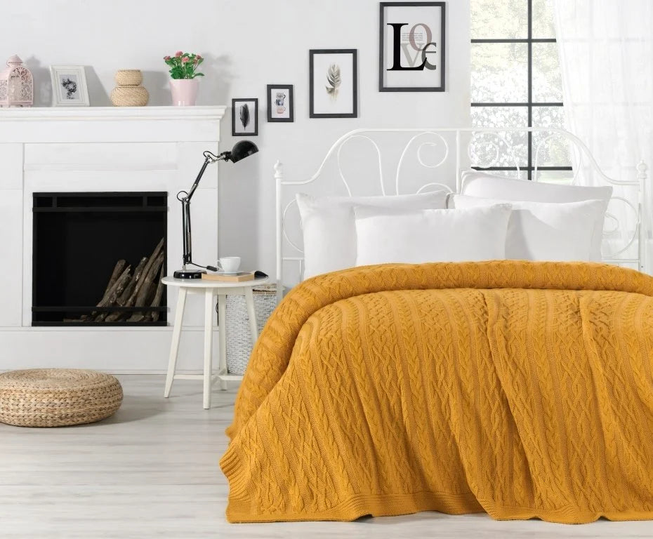 Knitted Blanket 220x240 cm - Premium Quality