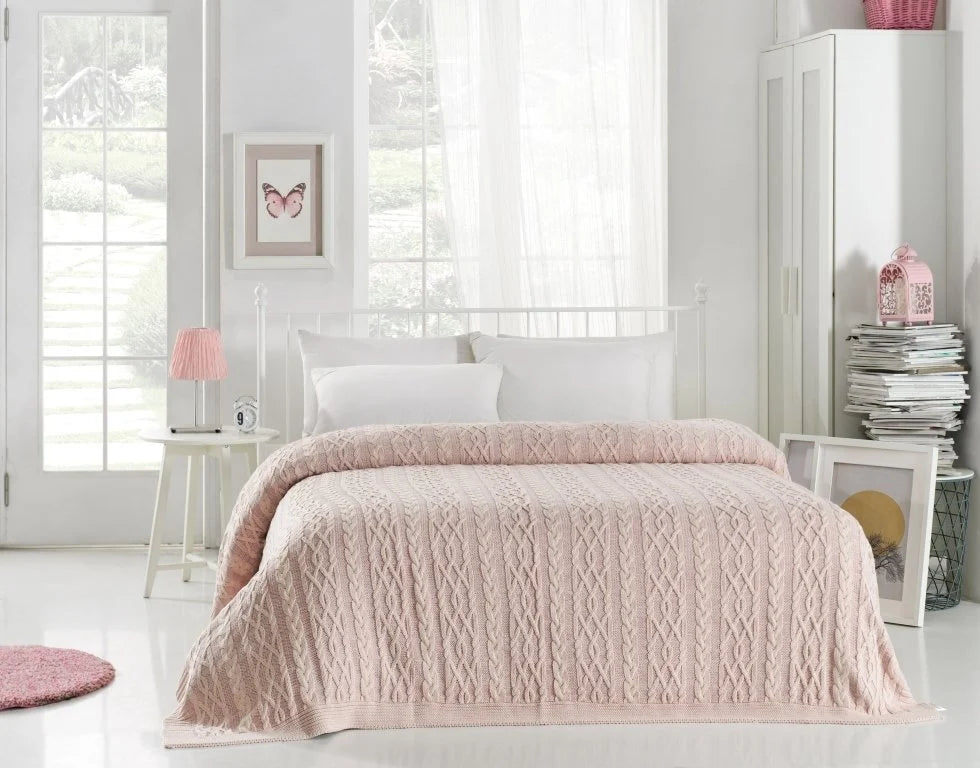 Knitted Blanket 220x240 cm - Premium Quality