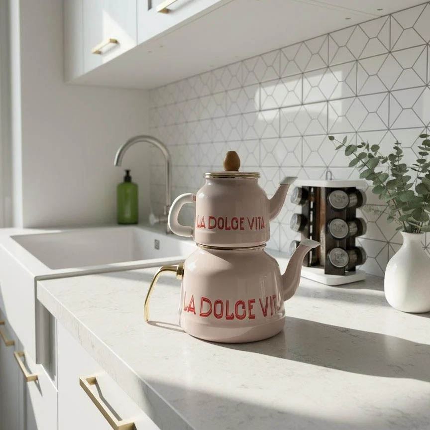 Dolce Vita Enamel Teapot