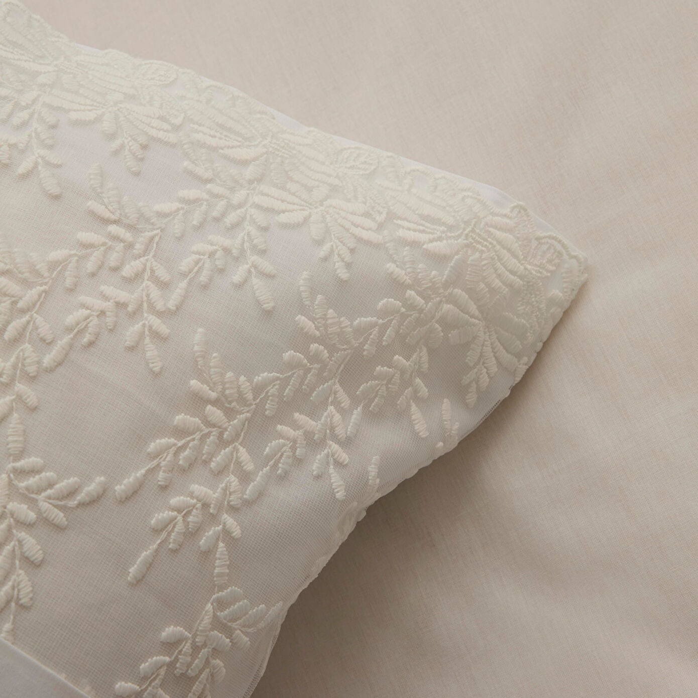 Elaria Lace Double Duvet Cover Set White