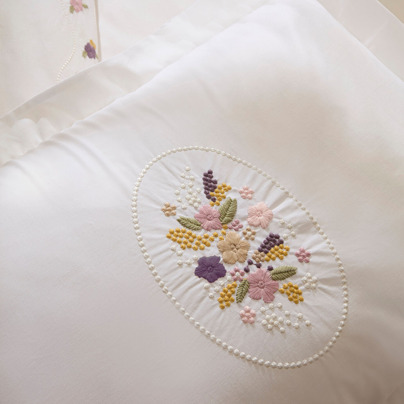 Rosven Embroidered Double Duvet Cover Set White