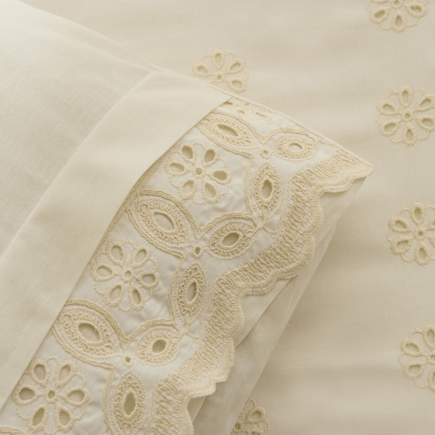 Lacera Embroidered Double Duvet Cover Set Ecru