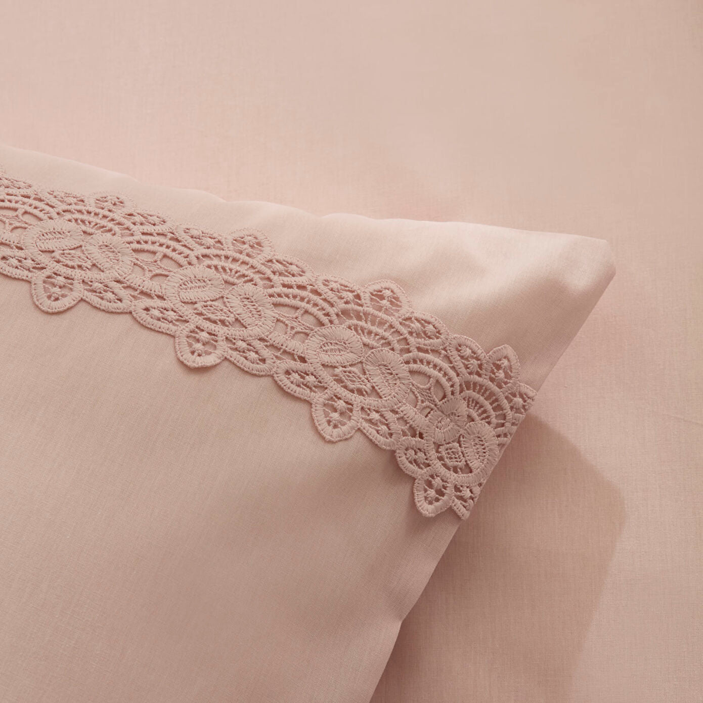 Nuvia Guipure Double Duvet Cover Set Powder