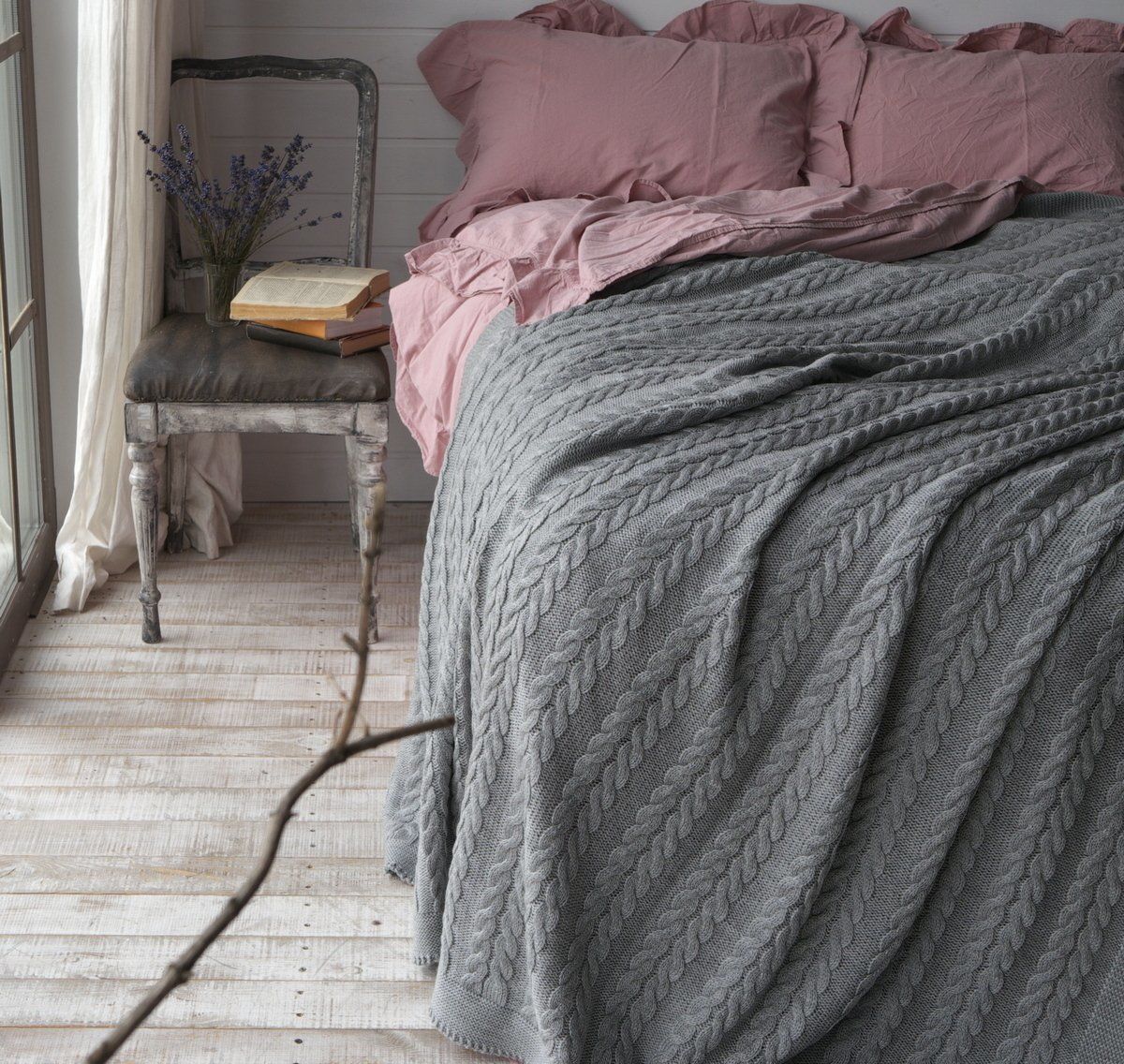 Knitted Blanket 220x240 cm - Premium Quality