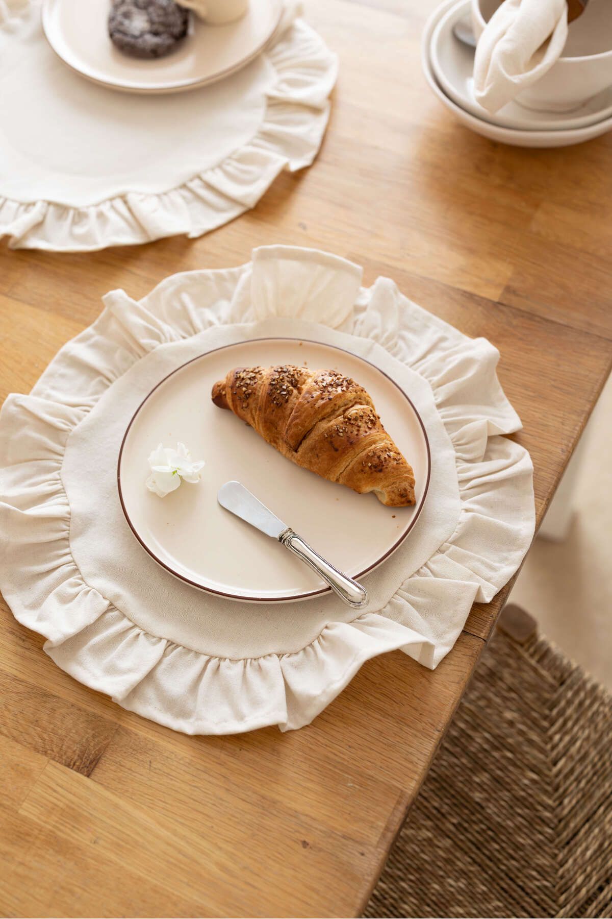 Ruffle 7 Piece Linen Set