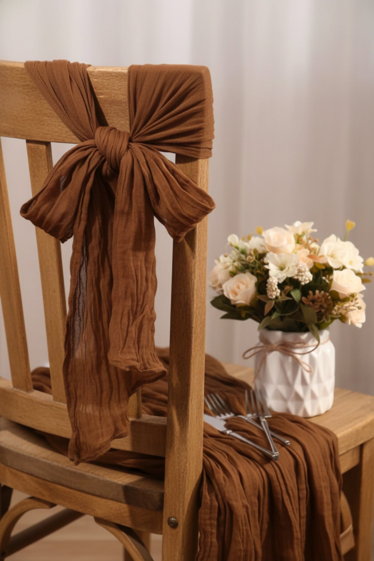 Nuvé Tulle Table Runner Brown