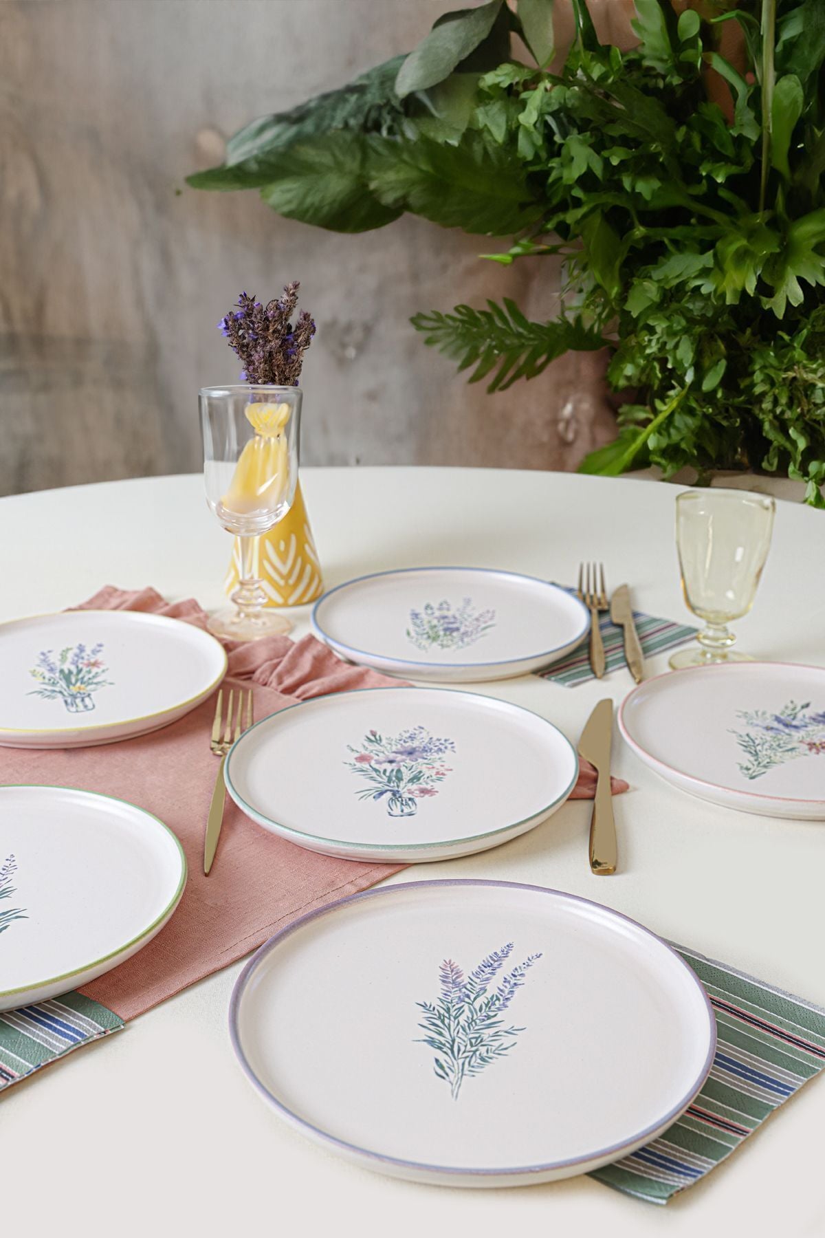 Elegant Blossoms Cake Plate 22 Cm 6 Pieces