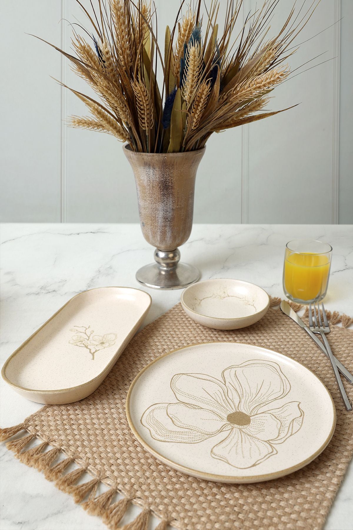 Taupe Bloom Breakfast Set 12 Pieces for 6 People