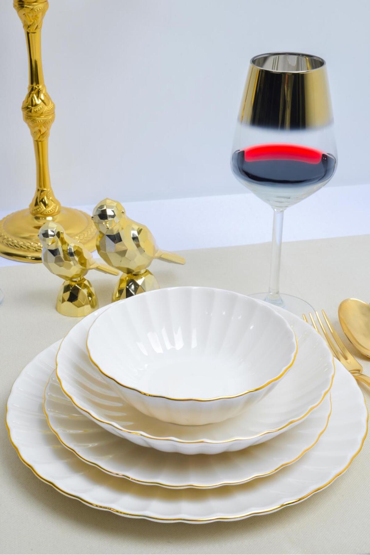 Isabelia Premium 24 Piece 6 Person Set
