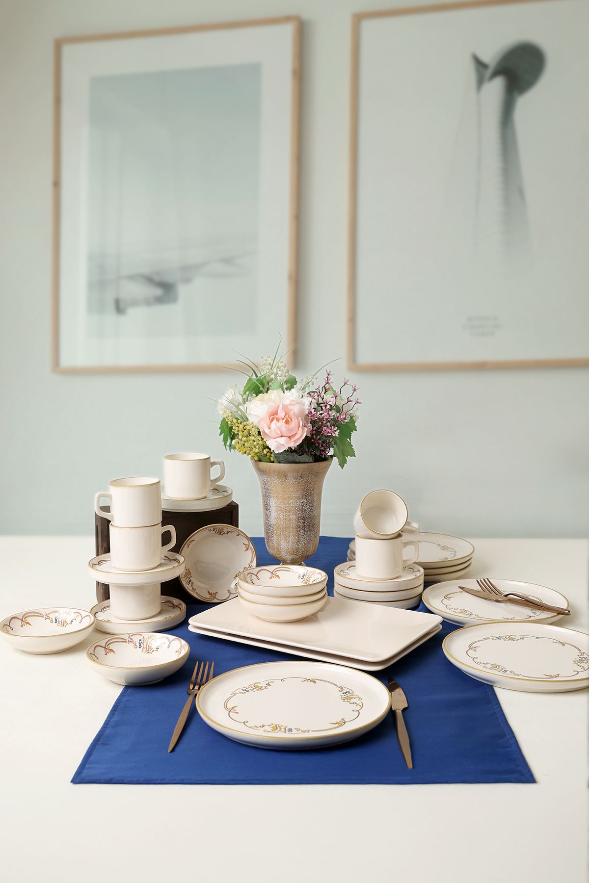 Bronze Bloom Breakfast Set 26 Pieces for 6 People