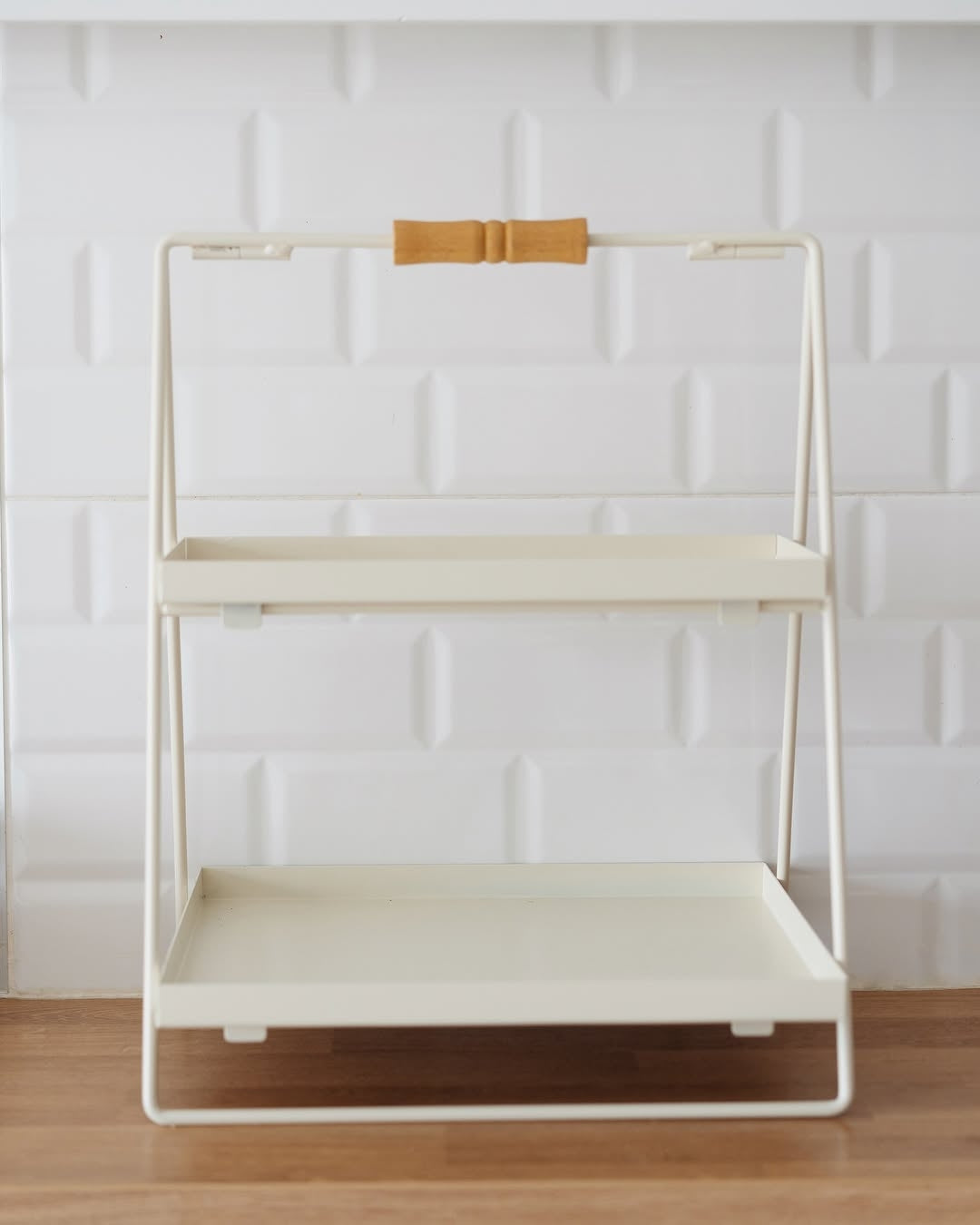 Galvanized Wooden Handle Detailed Metal Stand