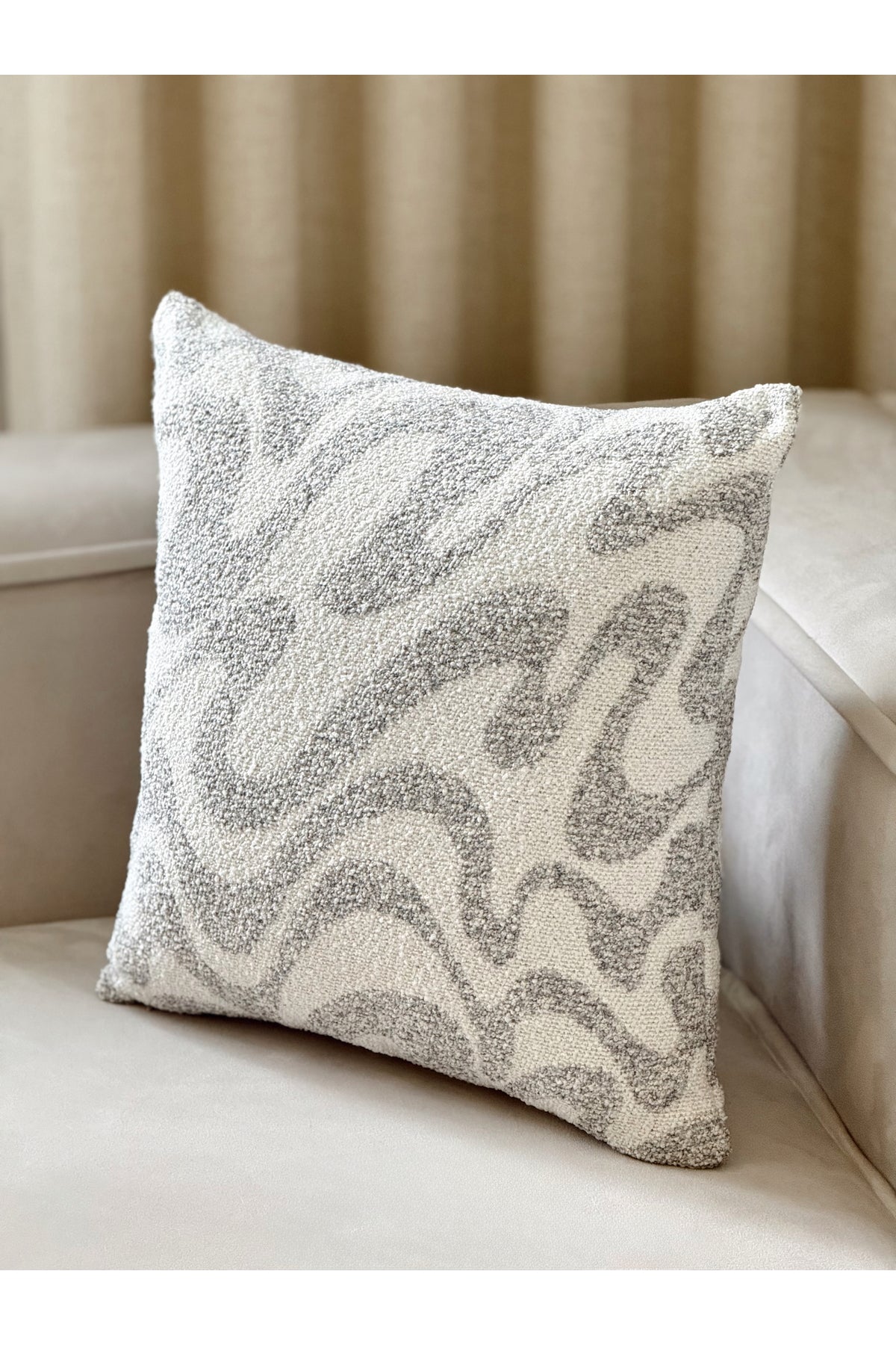 Flow Wave Decorative Pillow Cover – Gray