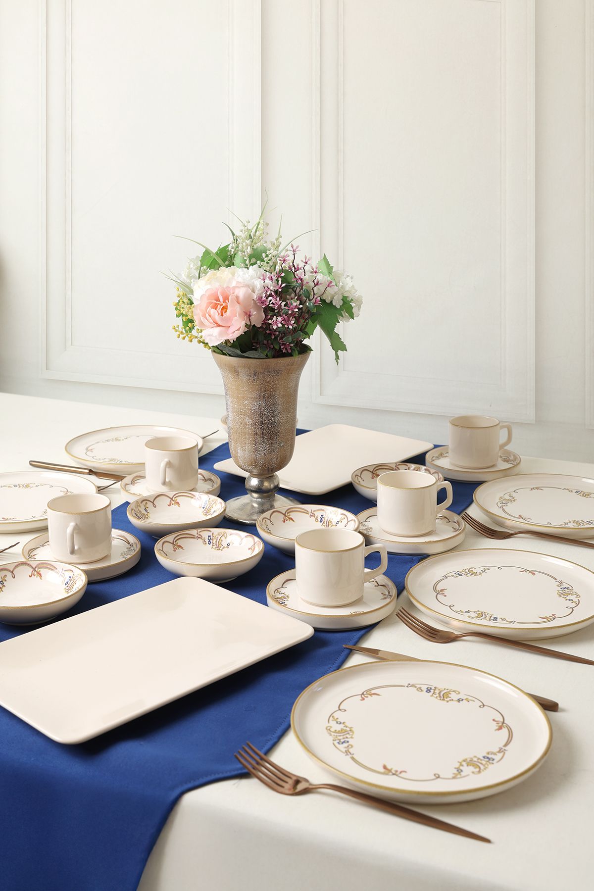 Bronze Bloom Breakfast Set 26 Pieces for 6 People