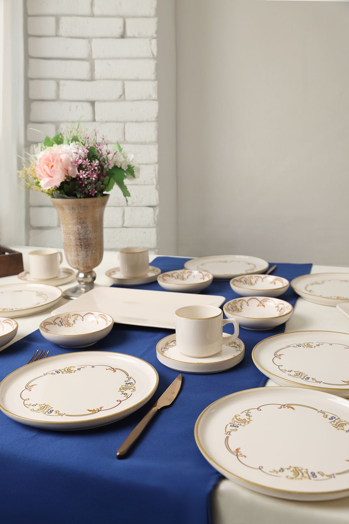 Bronze Bloom Breakfast Set 26 Pieces for 6 People
