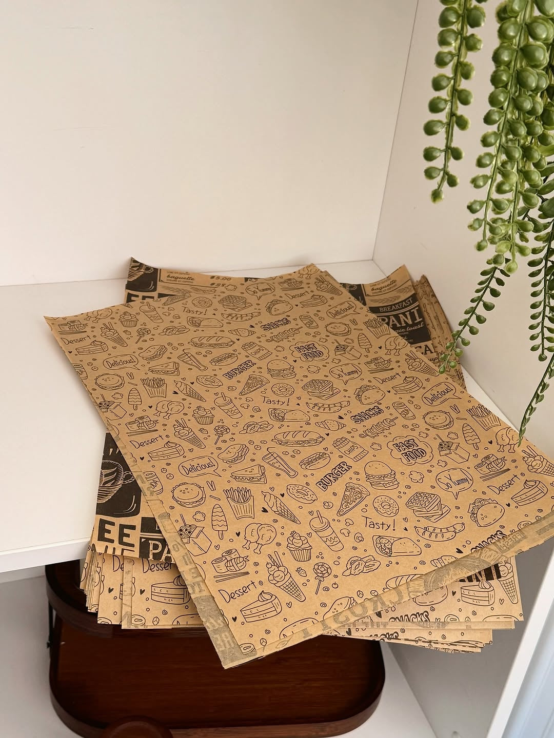 50 Pieces Vintage Newspaper Presentation Paper