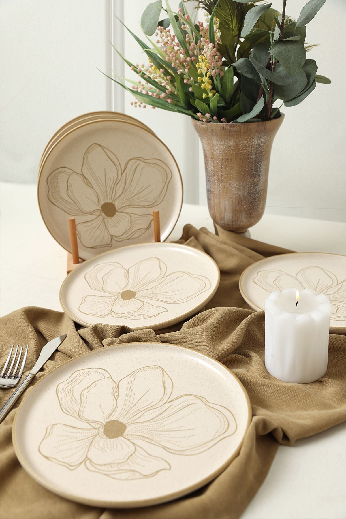 Taupe Bloom Nordic Cake Plate 22 cm 6 Pieces