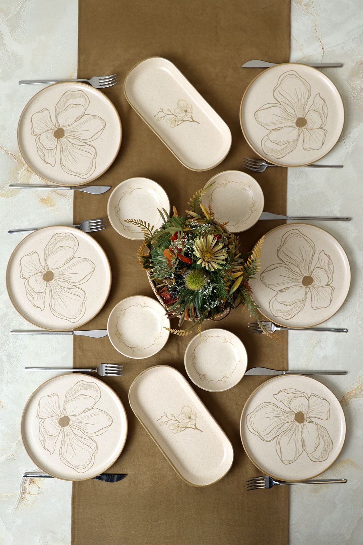 Taupe Bloom Breakfast Set 12 Pieces for 6 People