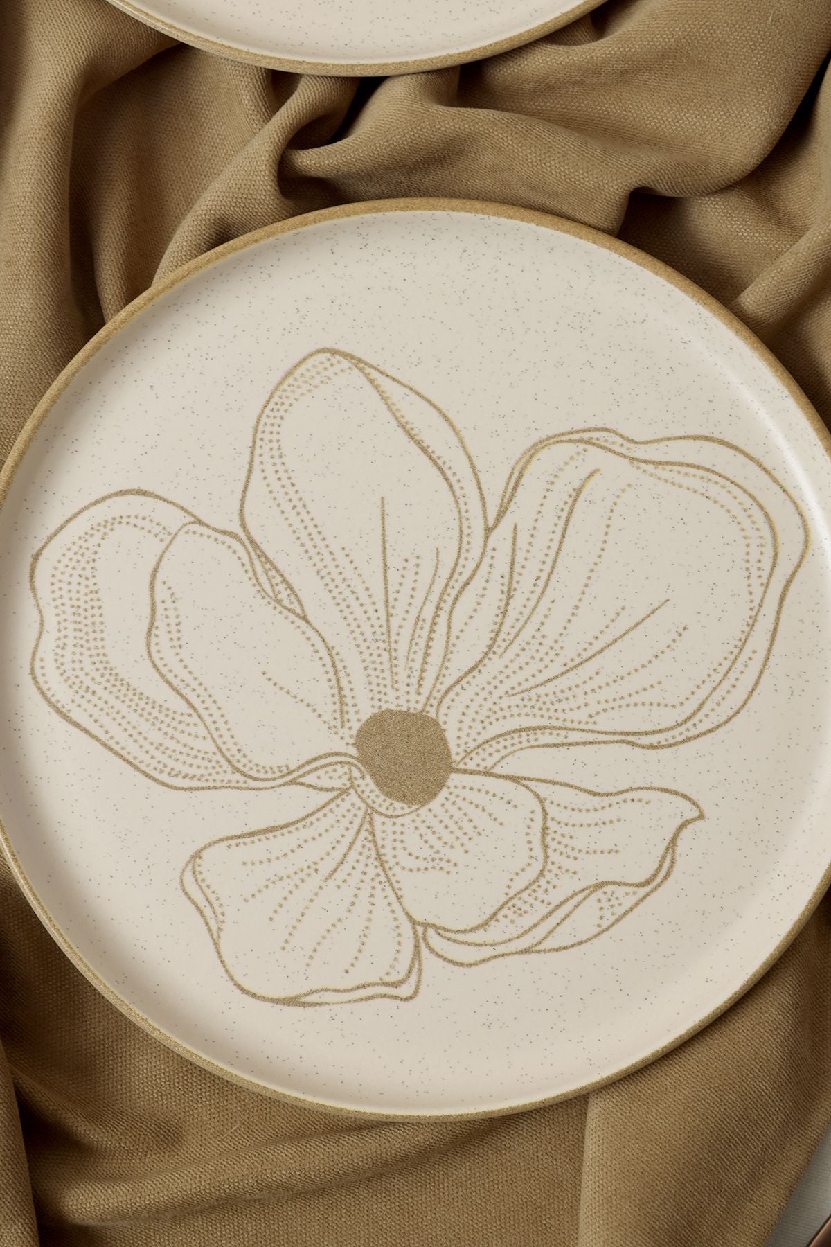Taupe Bloom Nordic Cake Plate 22 cm 6 Pieces
