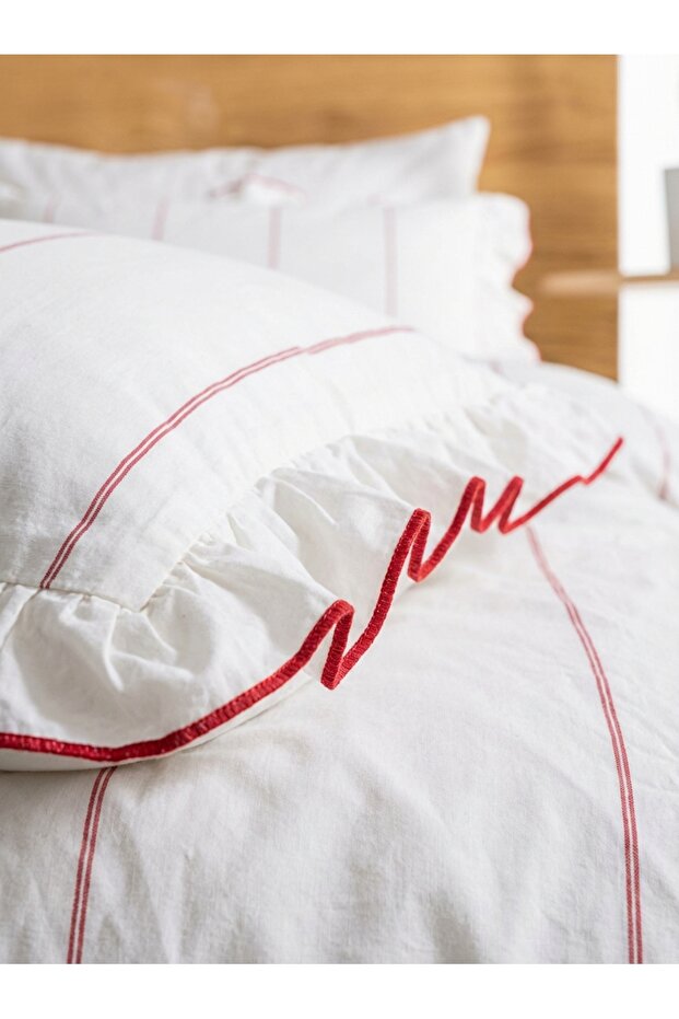 Ruffled Red Striped Double Duvet Cover Set