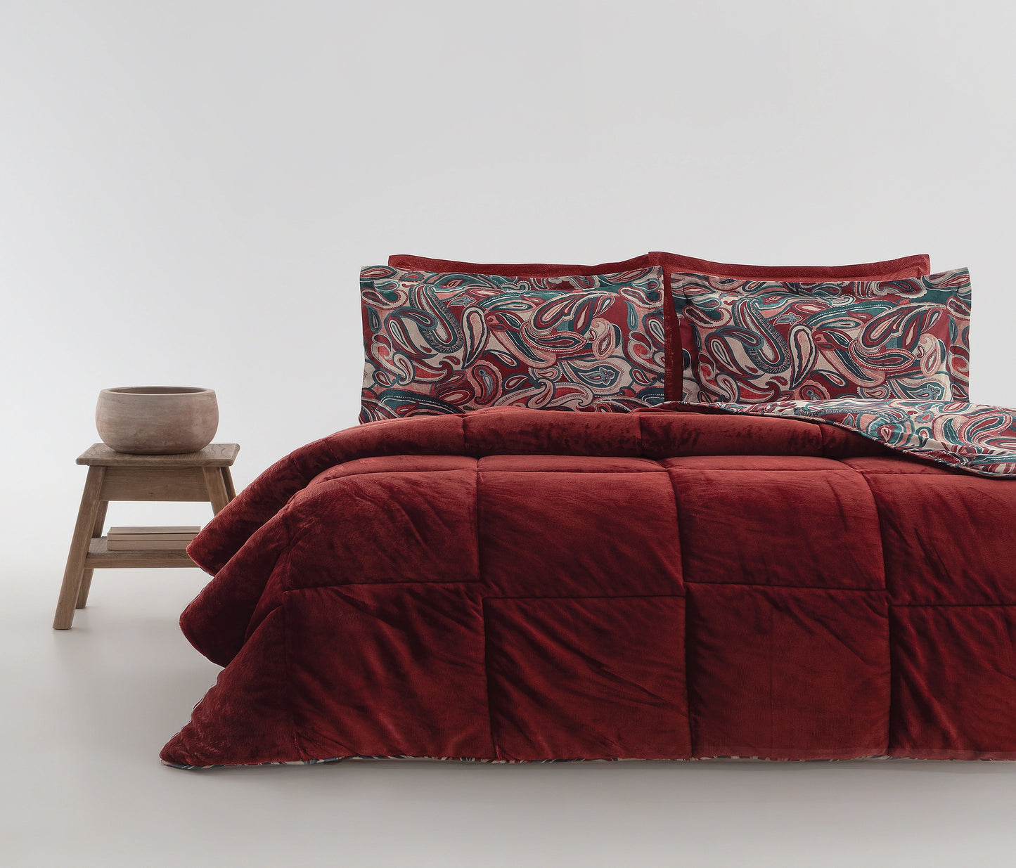 Barlett Triola Sleeping Set - Claret Red