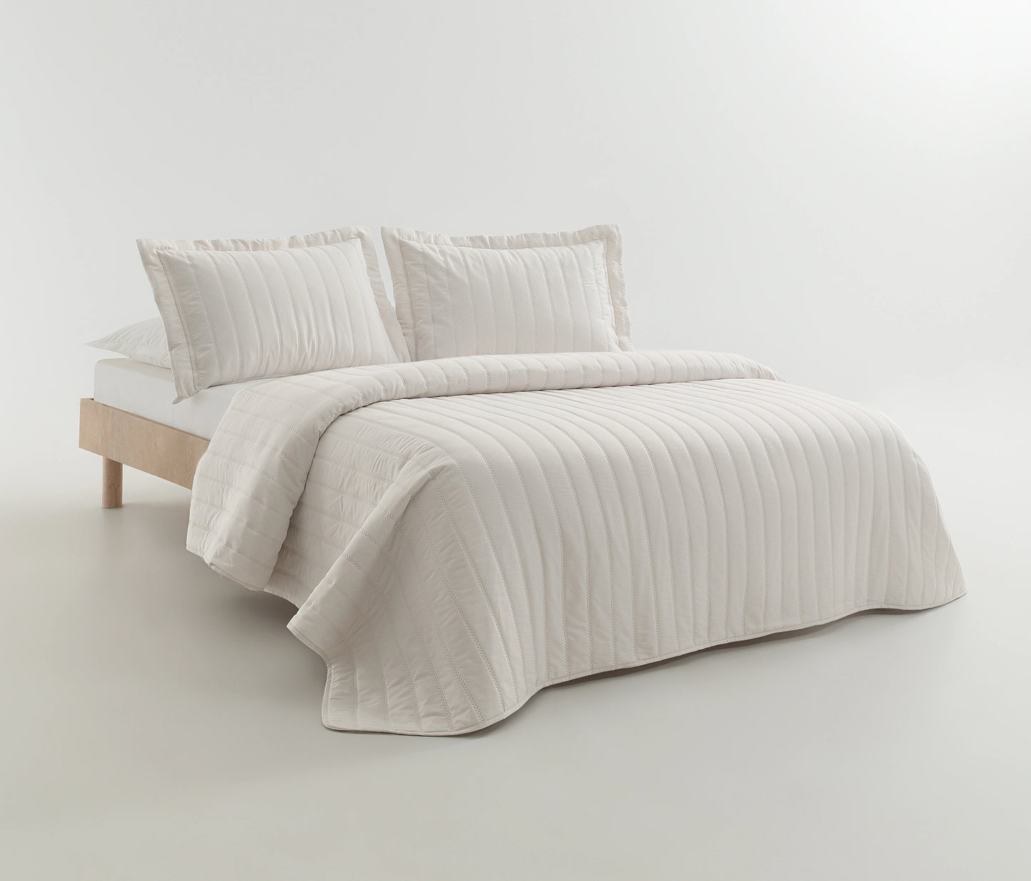 Faint Quilted Bedspread Set - Ecru