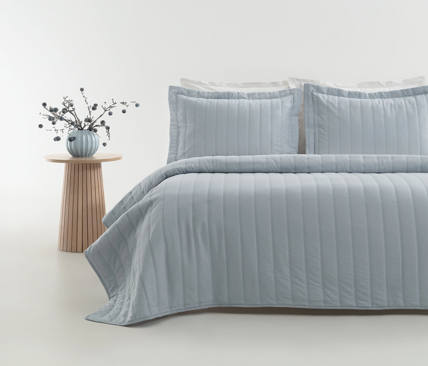 Faint Quilted Bedspread Set - Gray