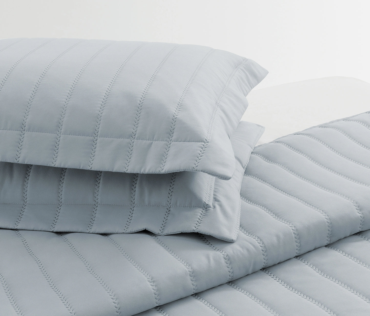Faint Quilted Bedspread Set - Gray