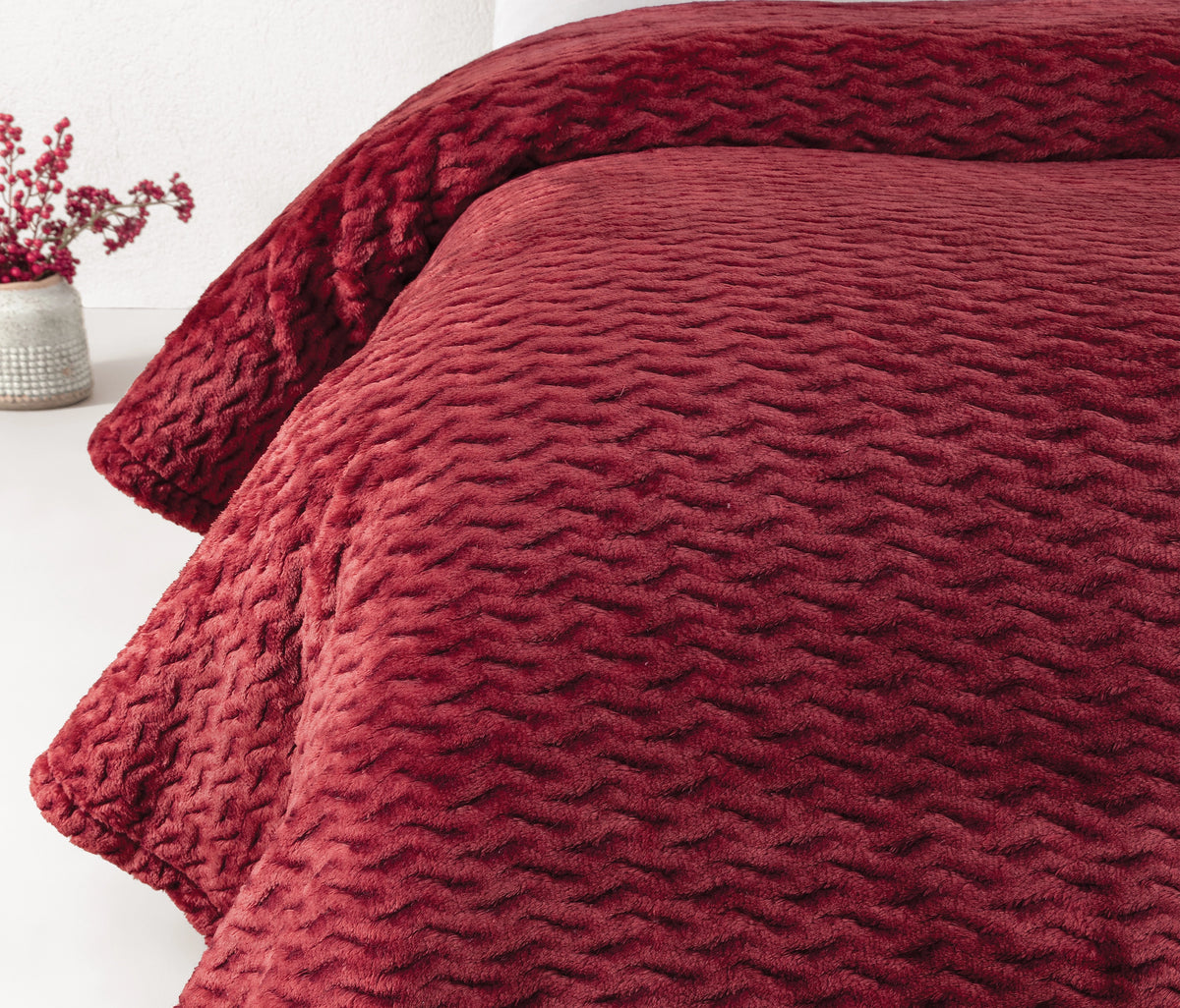 Carsten Wellsoft Blanket – Burgundy