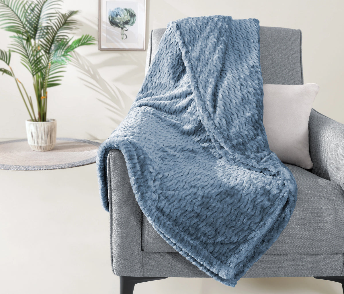 Carsten Wellsoft Throw Blanket – Indigo