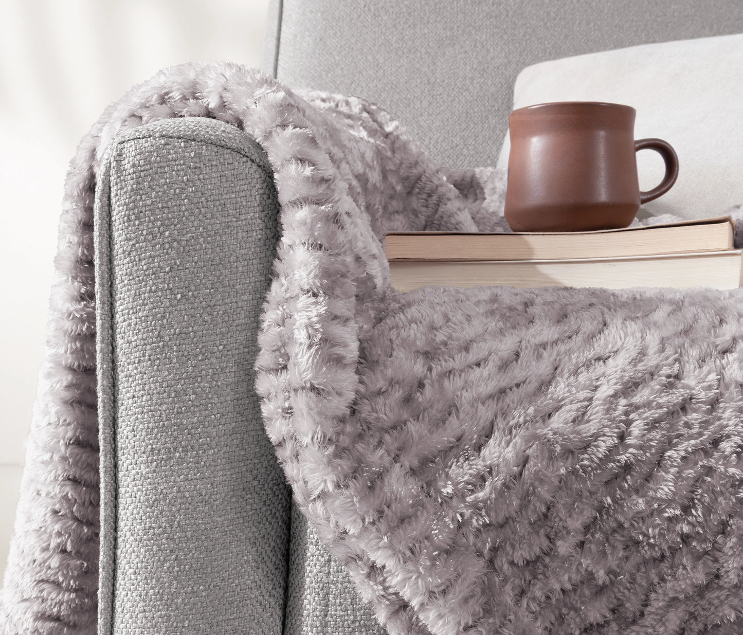 Carsten Wellsoft Throw Blanket – Mink