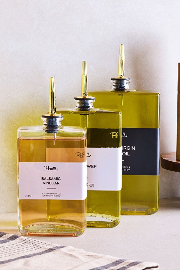 Molivet 3 Piece Glass Oil Set - Gold