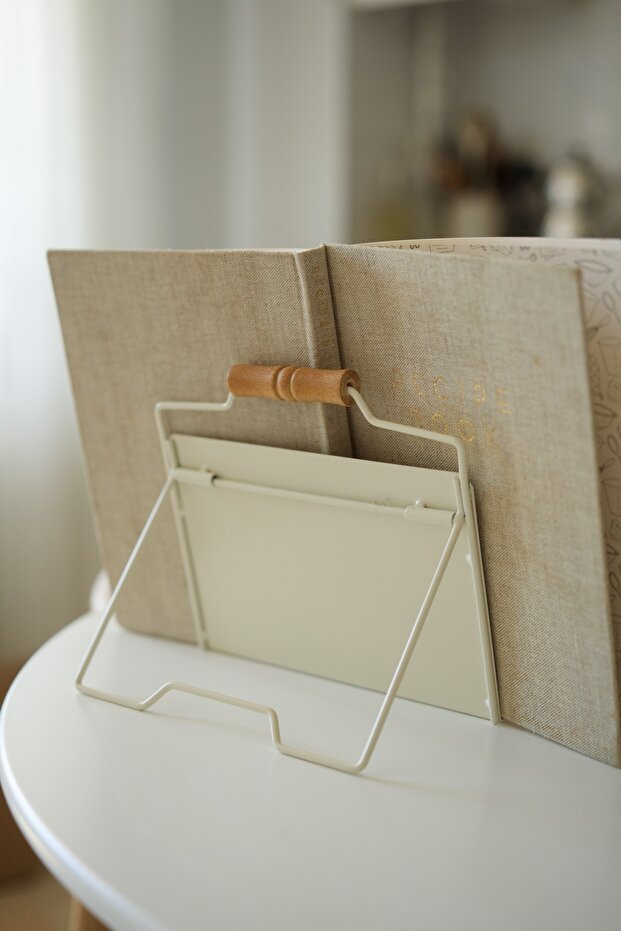 Galvanized Wooden Handle Recipe Stand