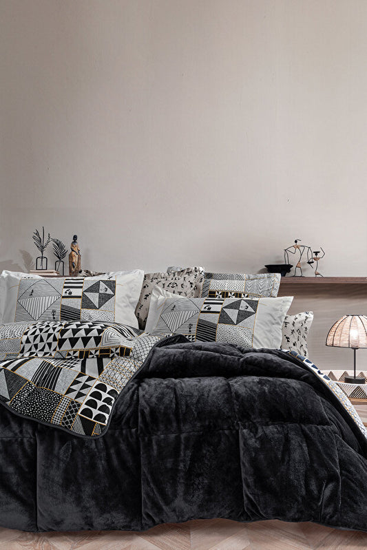 Ciera Triola Sleeping Set - Black